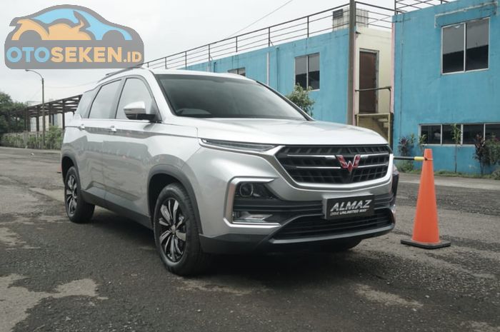 Wuling Almaz 