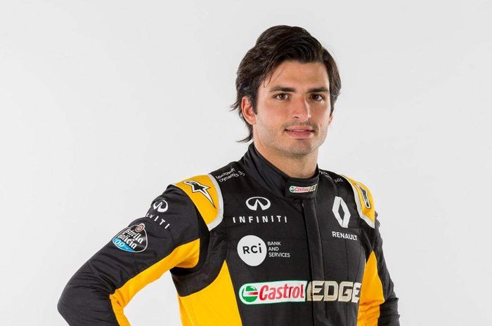 Caros Sainz dipinjamkan dari Toro Rosso ke tim Renault sejak musim balap F1 2017 tinggal menyisakan empat balapan lagi