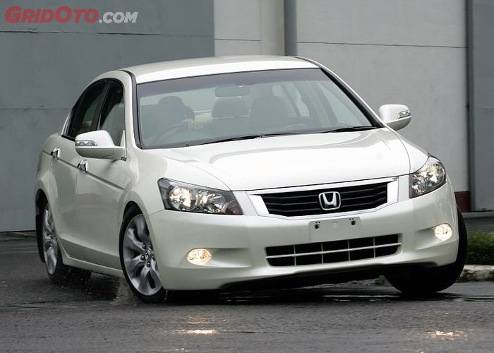 Harga Bekas Honda Accord Juni 2020 Turun Rp 50 Juta Tipe New 2 4 Vti L A T Gridoto Com