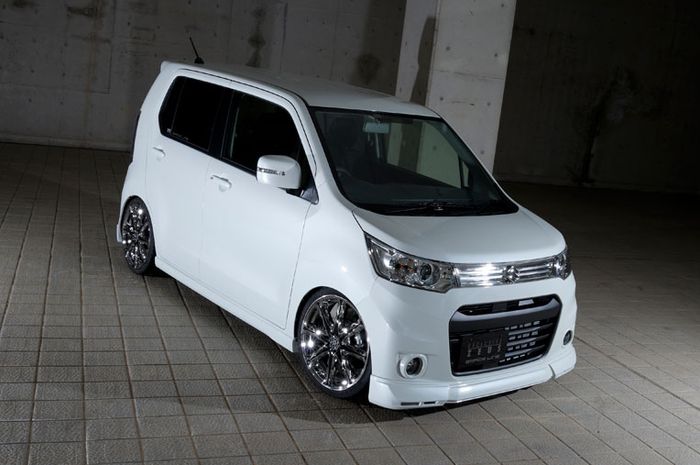 Modifikasi Suzuki Karimun Wagon R hasil garapan M'z Speed