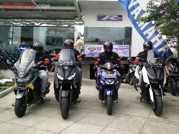 Foto bersama di Yamaha Sentral Balikpapan