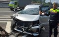 Toyota Avanza Compang-camping di Tol Jagorawi, Sopir Tanggung Rugi Rp 15 Juta