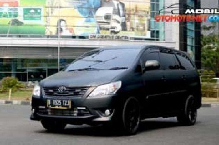 Modifikasi Toyota Kijang Innova 2012