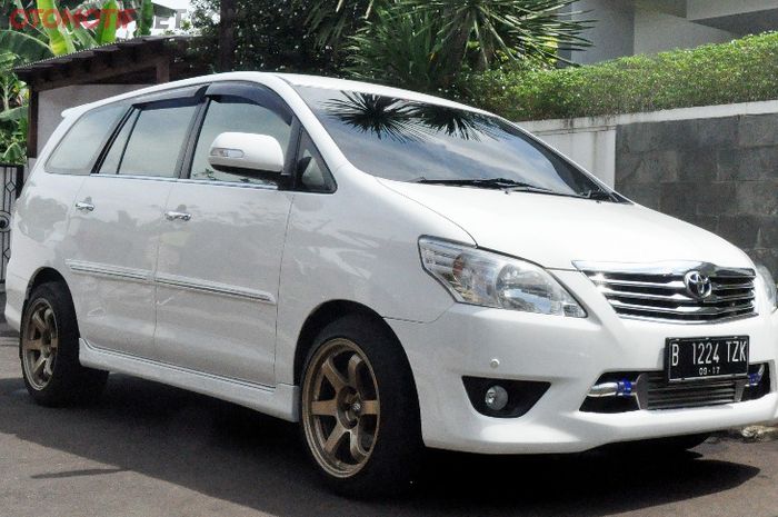 Innova Diesel 2010 Palembang: Legenda Jalanan yang Tak Lekang Oleh Waktu