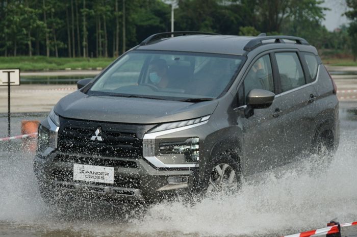Mitsubishi New Xpander Cross 