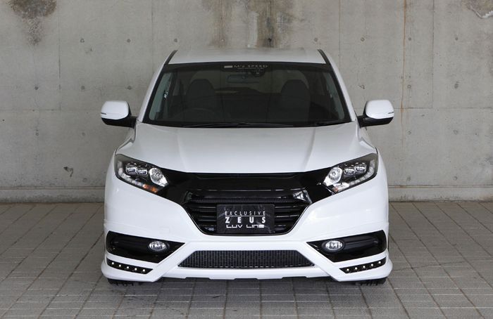 Tampilan depan modifikasi Honda HR-V garapan M'z Speed