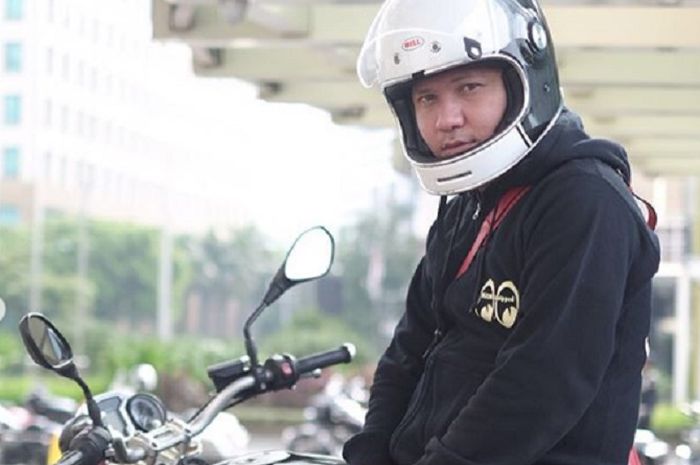 Gading Martin pamer koleksi motor gedenya.