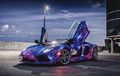 Paras Anggun Lamborghini Aventador Roadster Diwrapping Stiker Galaxy
