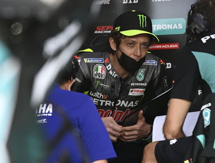 Ayah Valentino Rossi, Graziano Rossi ungkap satu-satunya hal yang bisa bikin putranya tampil kompetitif di MotoGP 2021