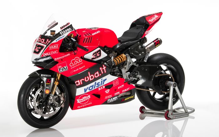 Motor bernomor #33 pacuan Marco Melandri. Pembalap Italia ini memperkirakan tahun 2018 akan banyak pembalap yang naik podium