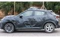 Facelift Nissan Juke Ketangkap Kamera, Berselimut 'Mantel' Hitam