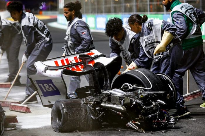 Kondisi mobil Mick Schumacher usai crash di kualifikasi F1 Arab Saudi 2022