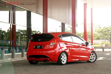 Ford Fiesta Sporty Body Kit Zetec Pelek Te37 Tak Pernah Salah Gridoto Com