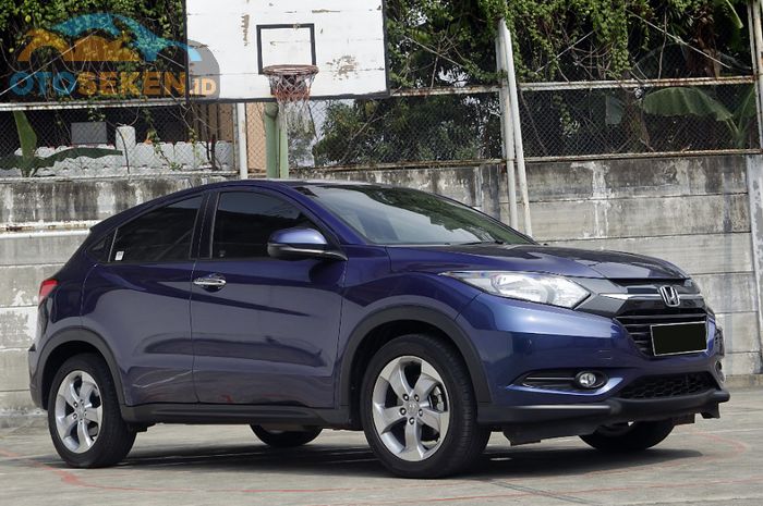 Spesifikasi mesin dan kisaran harga Honda HR-V E CVT tahun 2015 sampai 2017 seken.