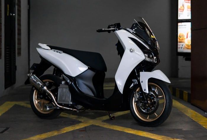 Modifikasi Yamaha Lexi, dandan proper dengan ubahan bodi dan kaki-kaki simpel berdarah JDM