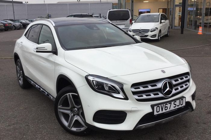 Mercedes-benz GLA 200 AMG Line