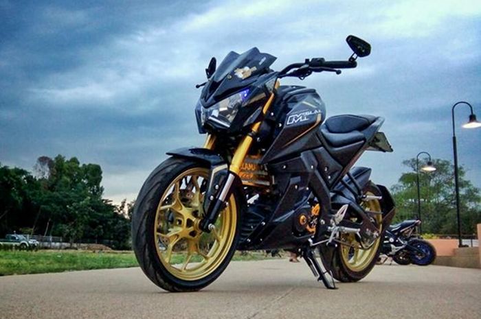 Tampilannya kini  lebih kokoh dan berotot dibandingkan standarnya