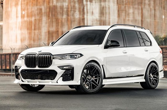 Modifikasi BMW X7 oleh tuner Rusia PARADIG /// M
