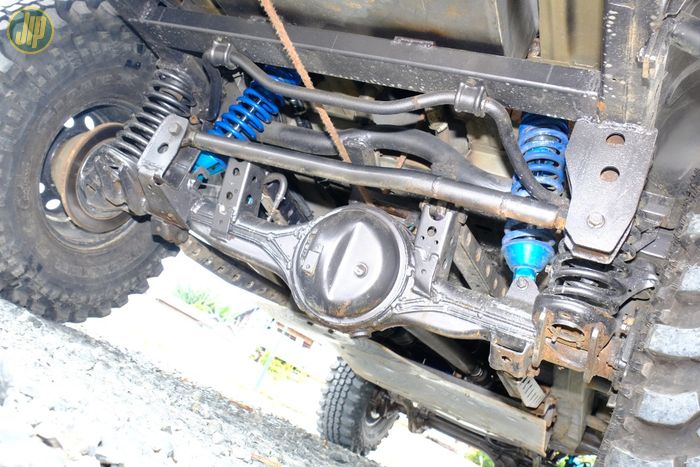Modifikasi Ford Ranger T6 Ekspedisi, gardan Toyota VX80