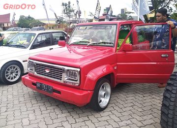 Daihatsu Feroza Dengan Interior Terbaik Di Mbtech Auto Combat Pekanbaru Gridoto Com