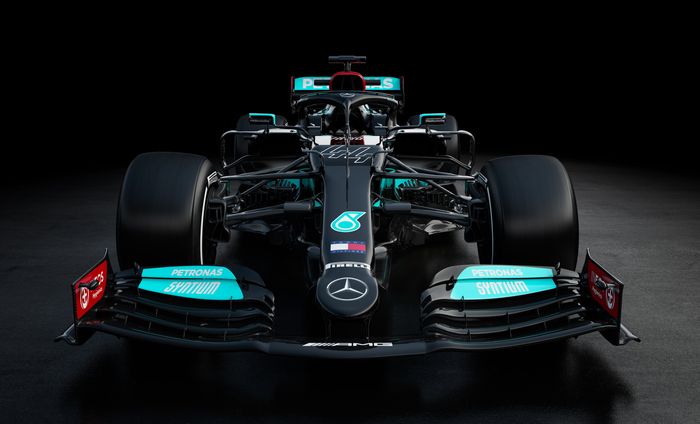 Tampak depan livery mobil Mercedes W12 untuk musim balap F1 2021