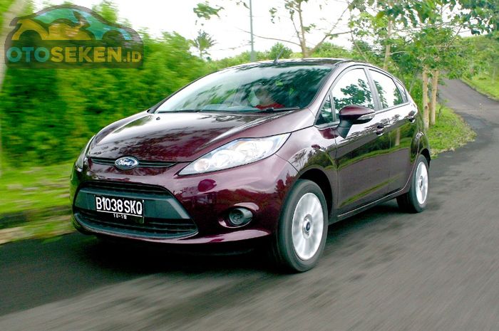 Spesifikais dan kisaran harga Ford Fiesta Trend tahun 2011 seken.