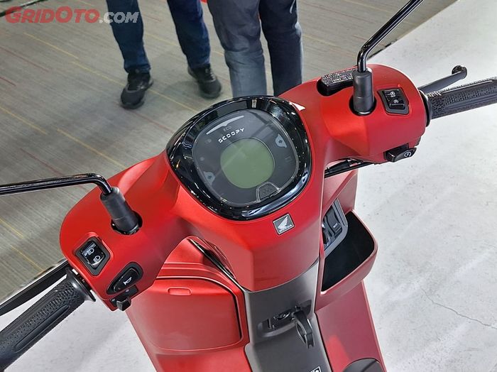 Bagian setang Honda Scoopy baru diberikan cover