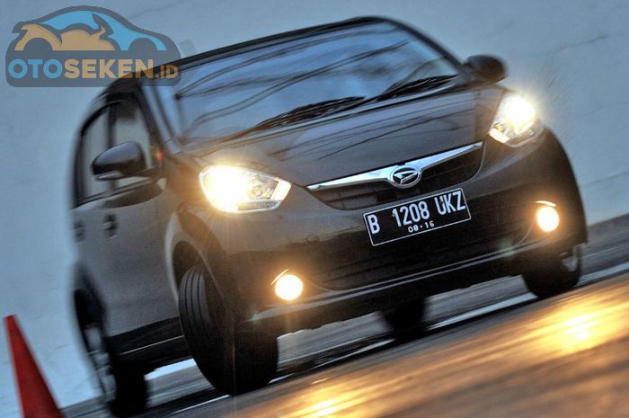 Spesifikasi dan kisaran harga Daihatsu Sirion tahun 2012 seken