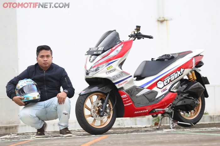 Jok custom dengan lapisan kulit MBtech karya Black Sweet