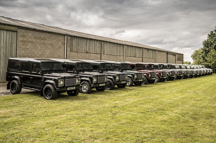 Twisted Automotive, Inggris sukses memberi sentuhan 200 Land Rover Defender generasi lama. Kini tinggal tersisa 16 unit 