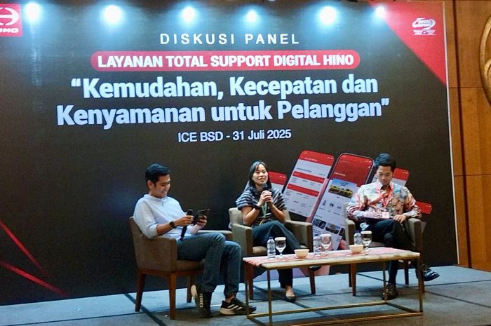 Hino mengadakan Panel Diskusi dengan tajuk &ldquo;Layanan Total Support Digital Hino: Kemudahan, Kecepatan, dan Kenyamanan untuk Pelanggan&rdquo;