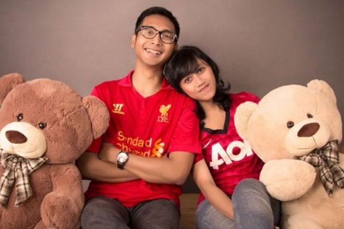 Rara saat bersama suaminya