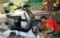 Nyesel Baru Tahu Sekarang, Ternyata Begini Cara Mencuci Motor Listrik yang Benar