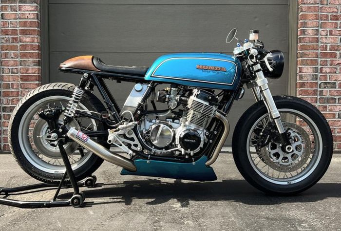 Kedua rodanya juga mendapatkan pelek baru yang lebar