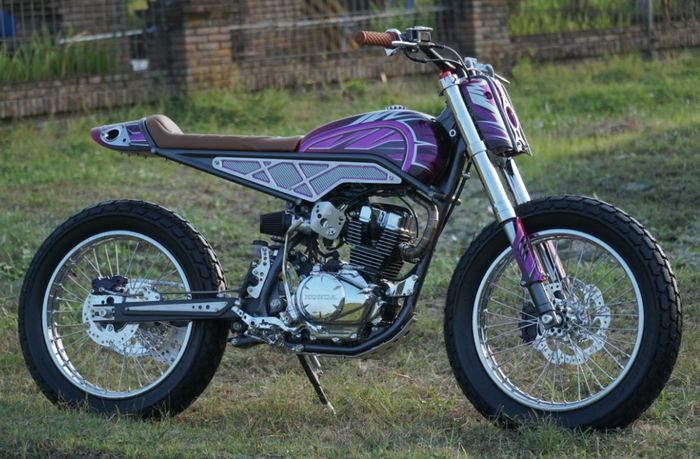 Honda CRF150L Free Tracker karya Hasan Law