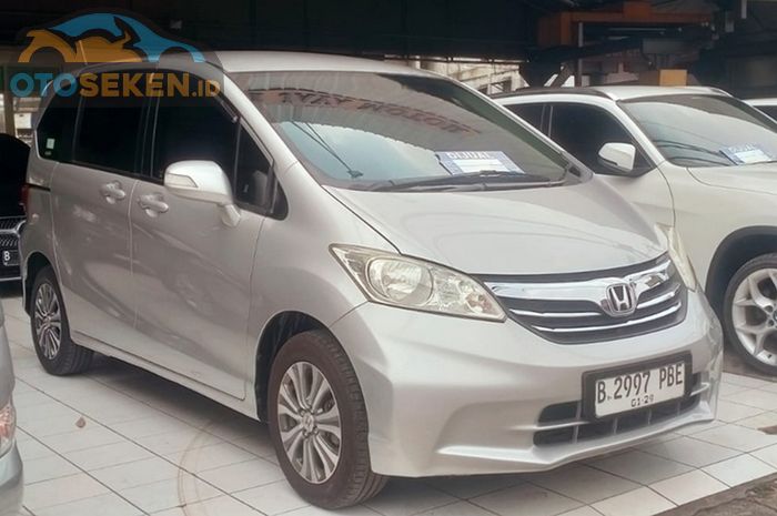 Update Harga Honda Freed Tahun 2012 Bekas