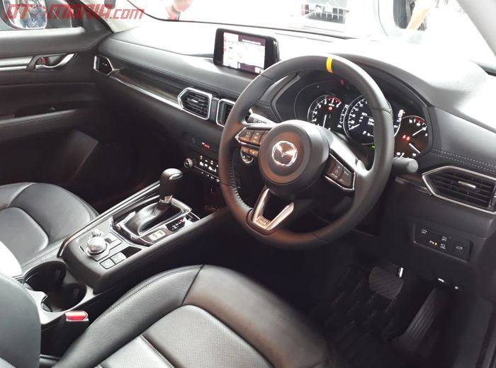 Interior Mazda CX-5 Facelift