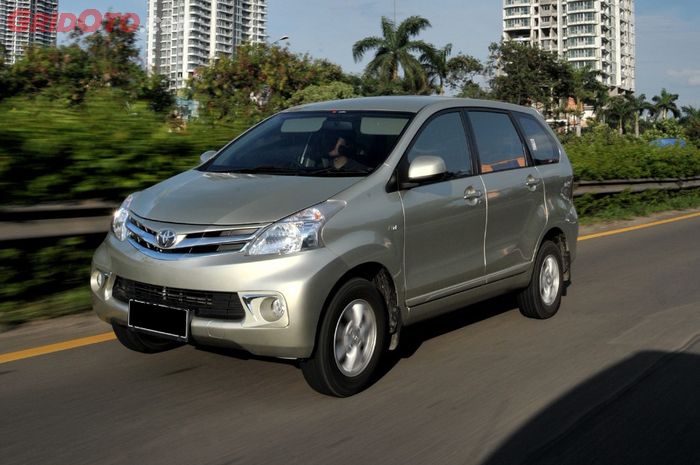 Toyota Avanza bekas mengalami penurunan harga pada awal Januari 2023.