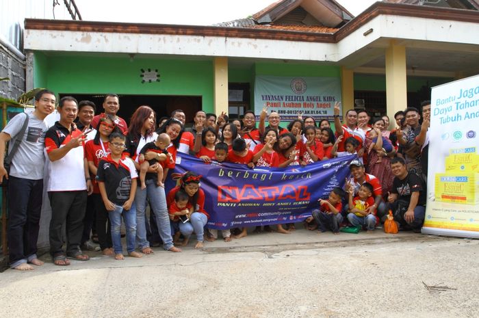Velozity melakukan kegiatan bakti sosial di Panti Asuhan Holy Angel, Bekasi