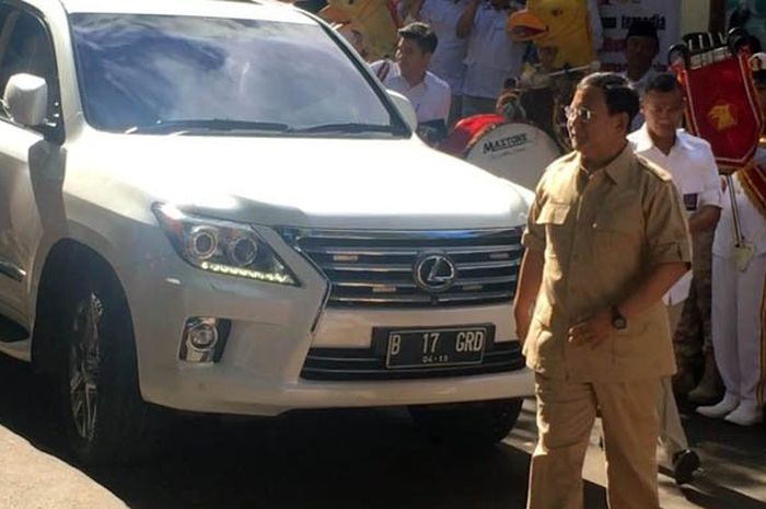 Lexus LX 570 milik Ketua Umum Partai Gerindra Prabowo Subianto.