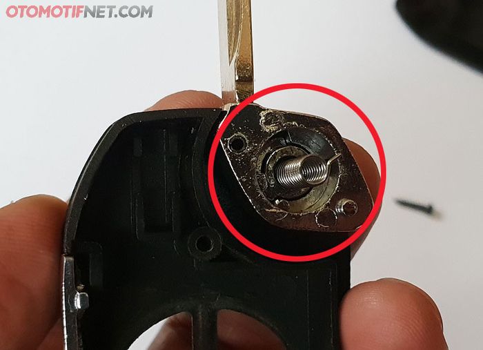 Aplikasi Kunci Kontak Model Lipat (Gbr.5)