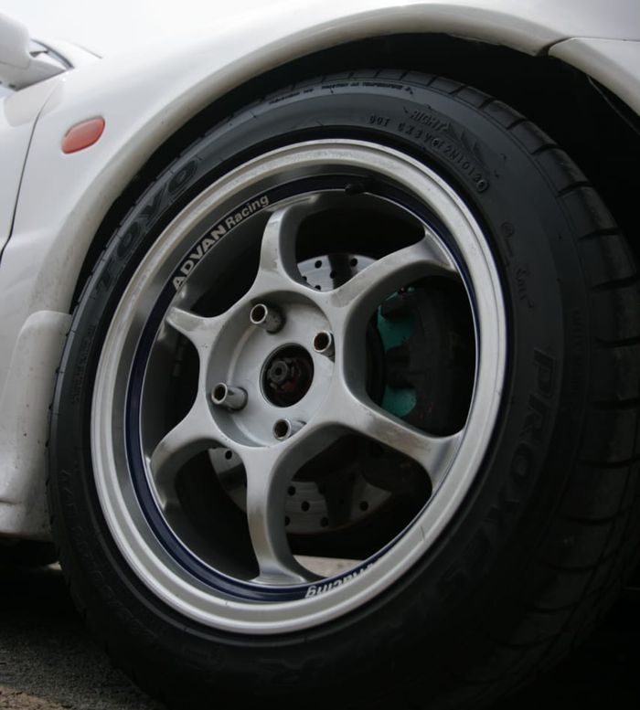 Pelek Advan RG paling pas