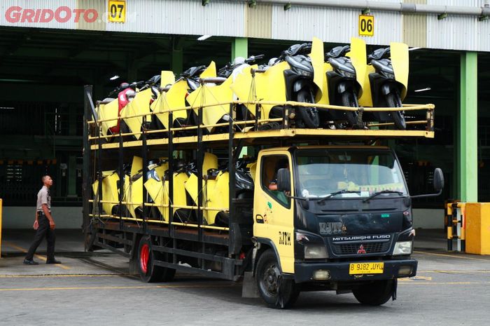 Performa signifikan terlihat pada bisnis ritel MPMotor yang sukses mencatatkan kenaikan pendapatan dari suku cadang dan layanan perbaikan hingga 24% YoY