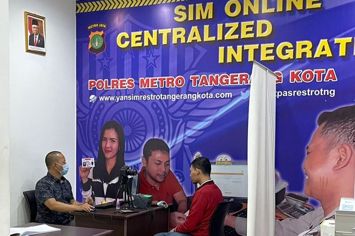 Ilustrasi SIM di Polres Metro Tangerang Kota
