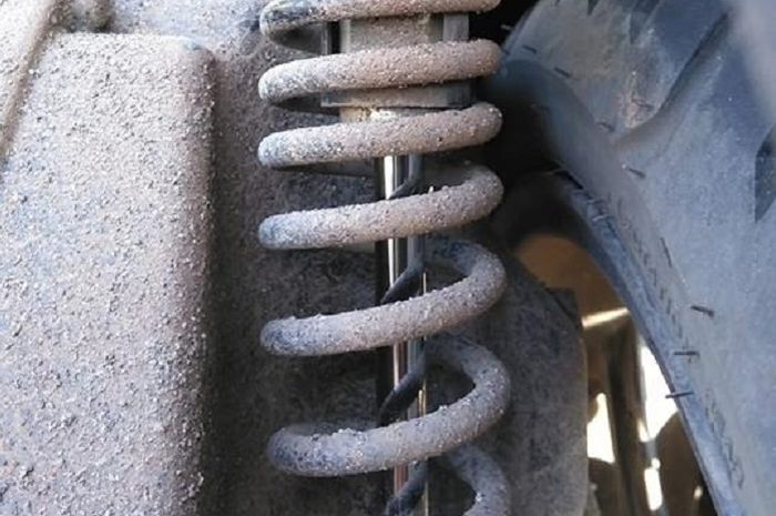 Shockbreaker Honda PCX Miring