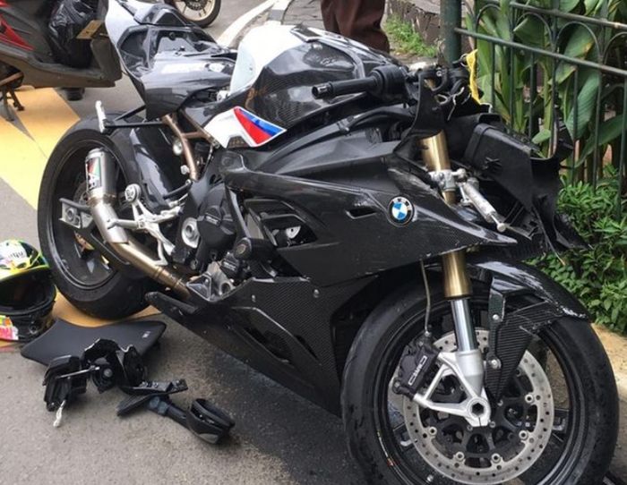 Kecelakaan BMW S1000RR