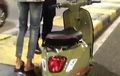 Gak Pakai Plat Nomor dan Spion Lewat JLNT Pula, Berapa Denda Pengendara Vespa Matik Ini