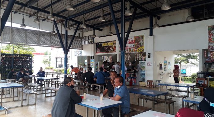 Kantin di rest area KM 86 Tol Cipali-Palimanan