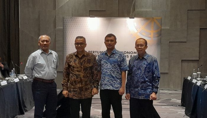 FGD Pilar Pertumbuhan Ekonomi 8% Industri Otomotif Harus Bangkit