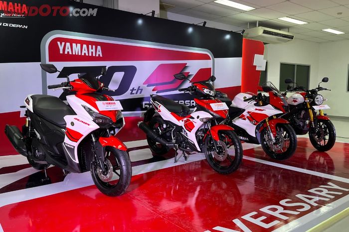 Line up motor dengan livery Yamaha&rsquo;s 70th Anniversary akhirnya secara resmi dijual juga di Indonesia! Ada Aerox Alpha 